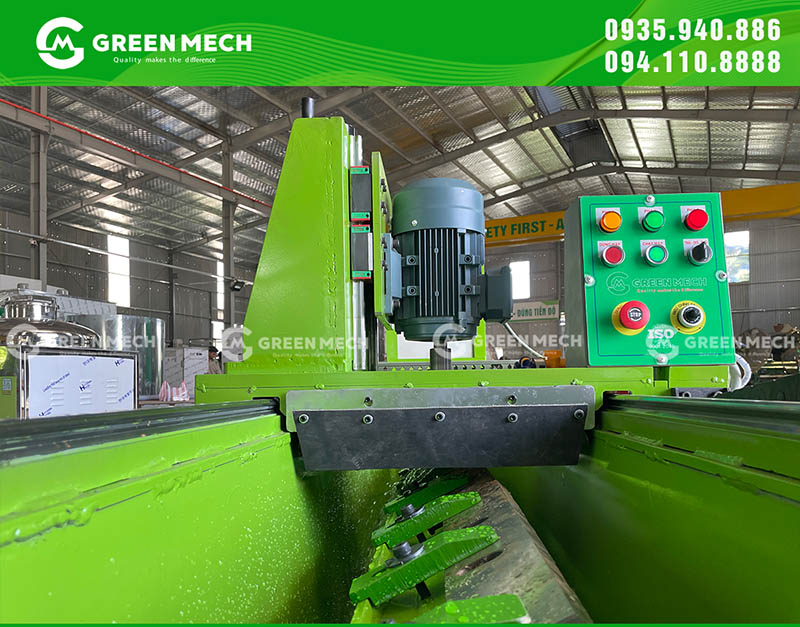 Máy được làm chắc chắn, mài dao nhanh, ổn định