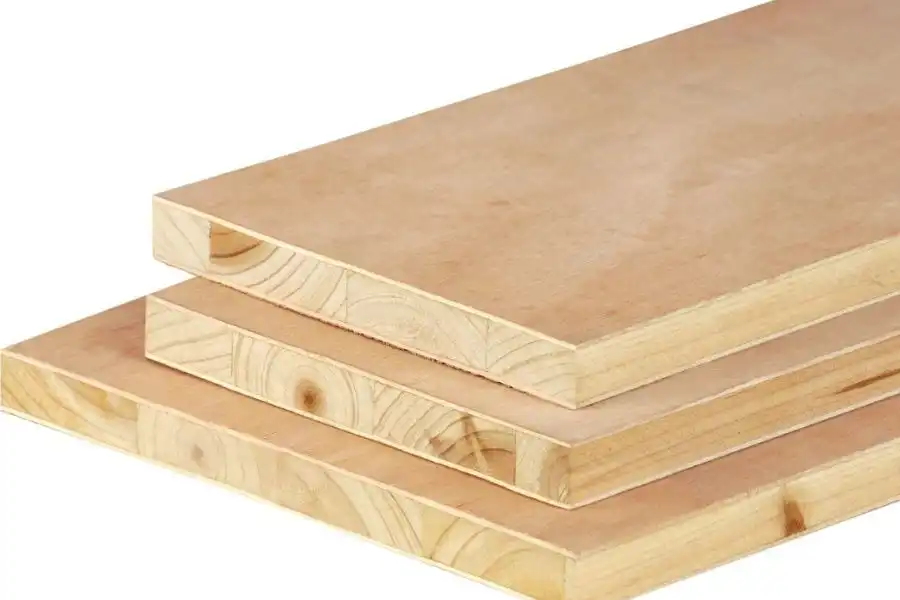 mùn cưa giúp bề mặt ván ép mịn